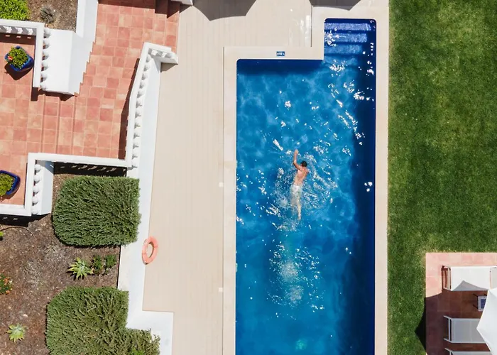 Entrecolinas 알부페이라