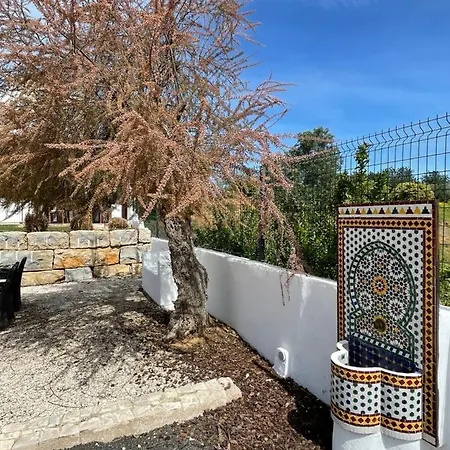 Entrecolinas Nocleg ze śniadaniem 4*