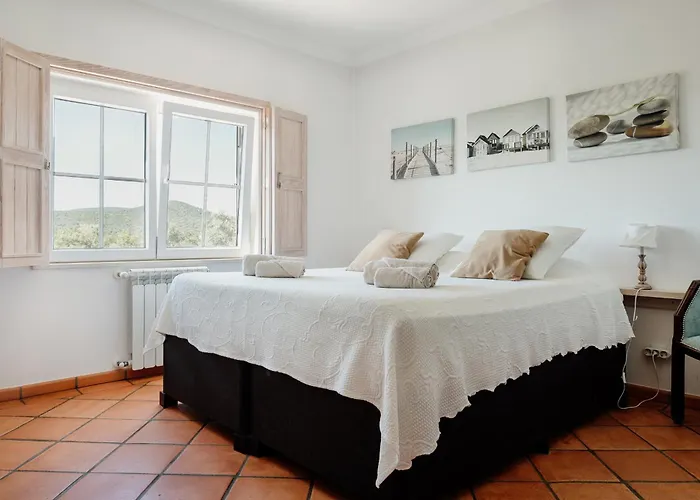 Entrecolinas Bed & Breakfast