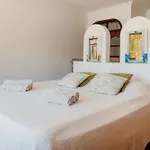 Entrecolinas Bed & Breakfast 4*