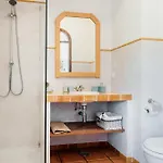 Entrecolinas Bed & Breakfast 4*