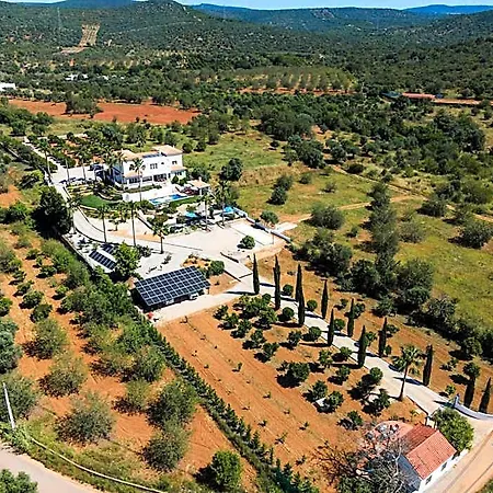 Entrecolinas Bed & Breakfast