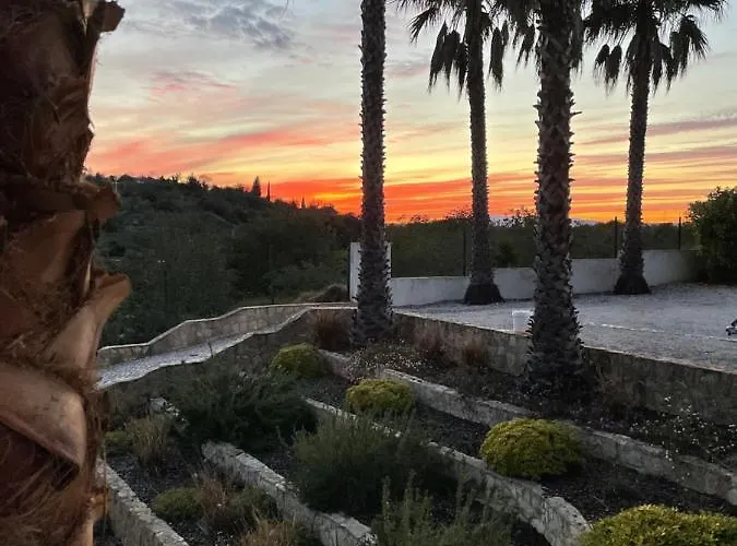 Bed & Breakfast Entrecolinas 4*