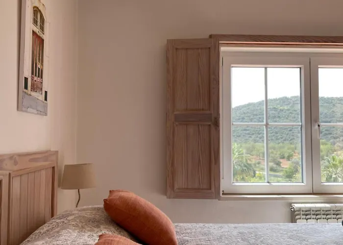 Entrecolinas Bed & Breakfast 4*