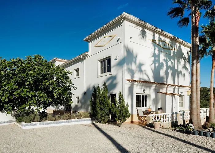 Bed & Breakfast Entrecolinas 4*